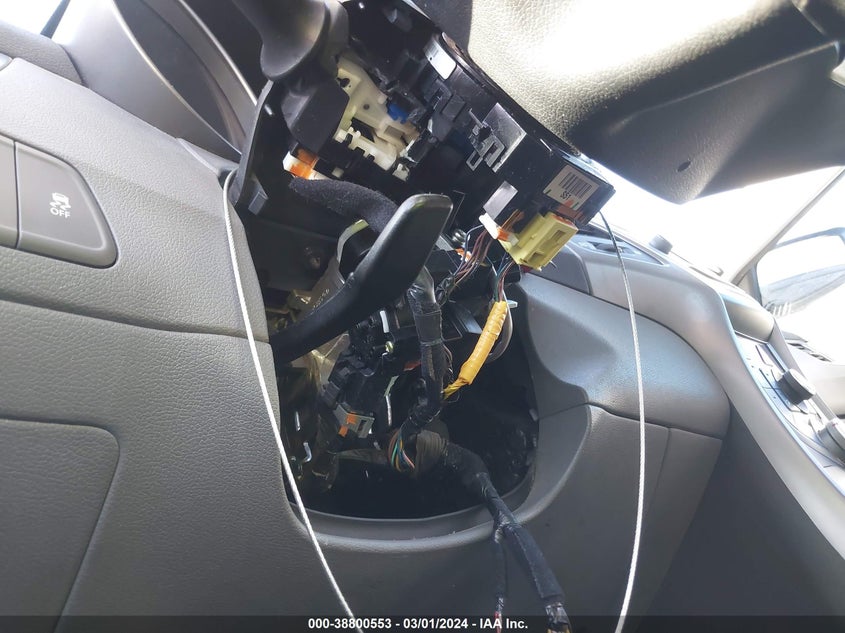 2014 HYUNDAI ELANTRA SE - 5NPDH4AE9EH523247