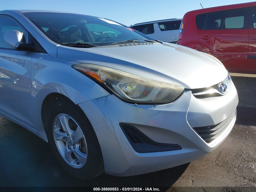 2014 HYUNDAI ELANTRA SE - 5NPDH4AE9EH523247