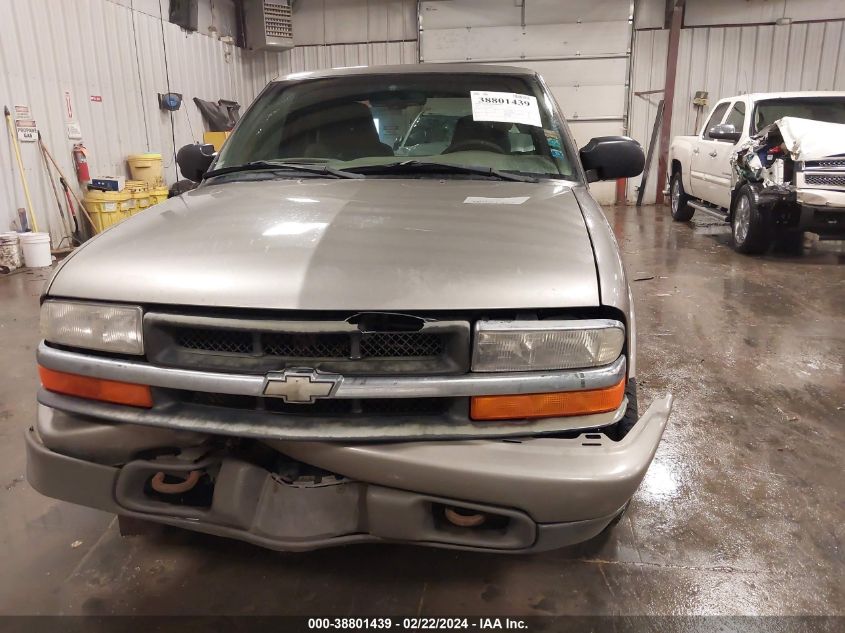 2001 Chevrolet S-10 Ls VIN: 1GCDT19W018108076 Lot: 38801439