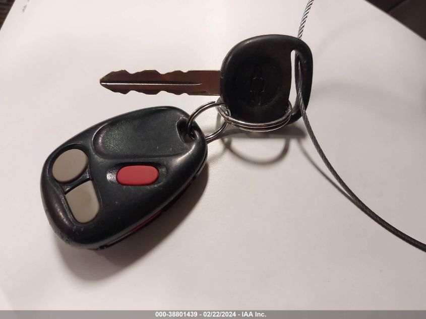 2001 Chevrolet S-10 Ls VIN: 1GCDT19W018108076 Lot: 38801439