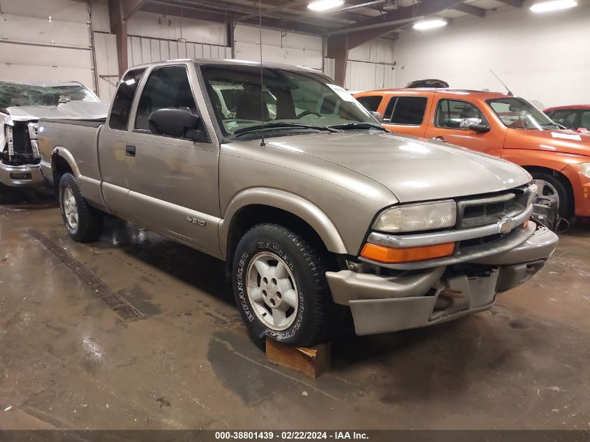 2001 Chevrolet S-10 Ls VIN: 1GCDT19W018108076 Lot: 38801439