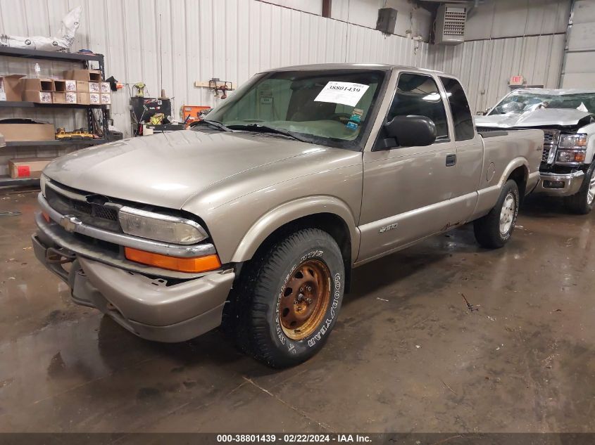 2001 Chevrolet S-10 Ls VIN: 1GCDT19W018108076 Lot: 38801439