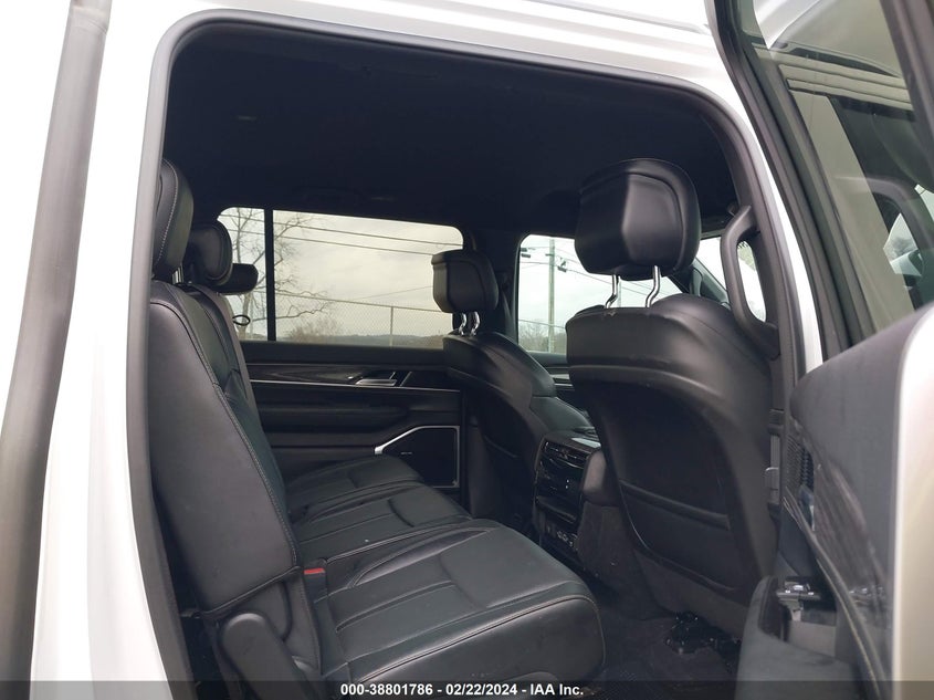 2022 JEEP WAGONEER SERIES II 4X2 - 1C4SJUBT1NS115268