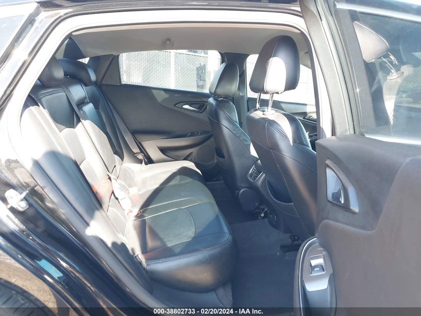 2018 CHEVROLET MALIBU LT - 1G1ZD5ST8JF277325