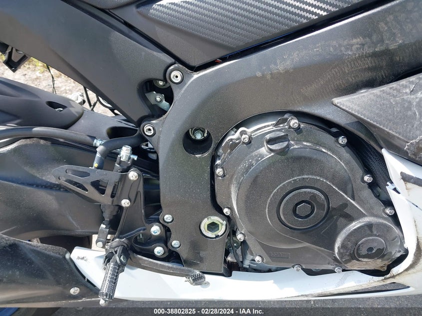 VIN JS1GN7FAXR7100176 2024 SUZUKI GSX-R600