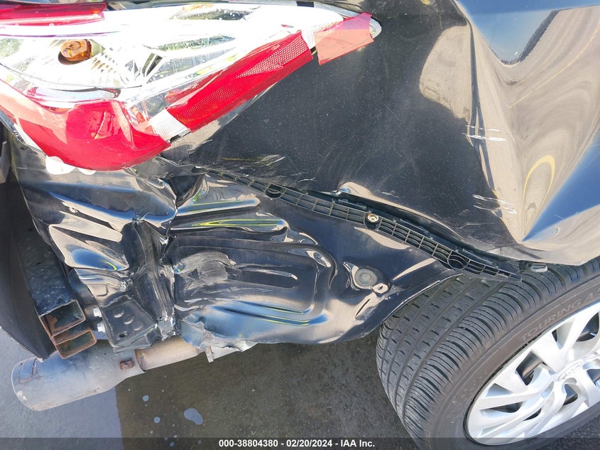 2017 TOYOTA COROLLA LE - 2T1BURHEXHC800307