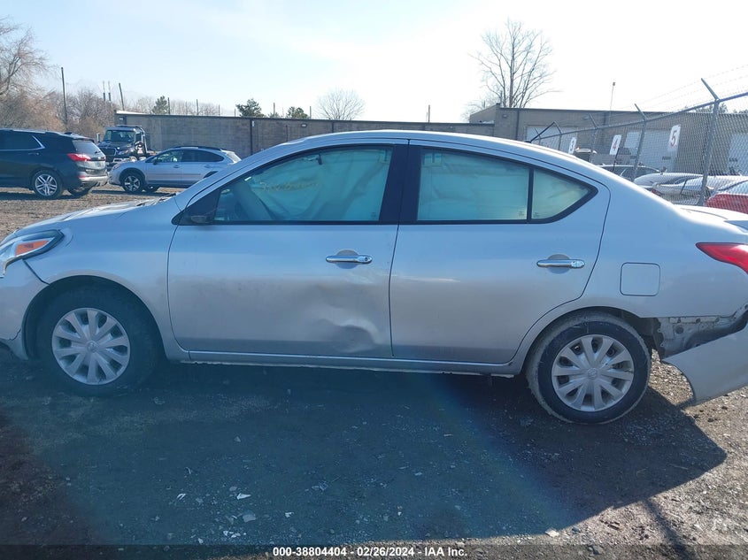 2019 NISSAN VERSA S/S PLUS/SV - 3N1CN7AP8KL822735