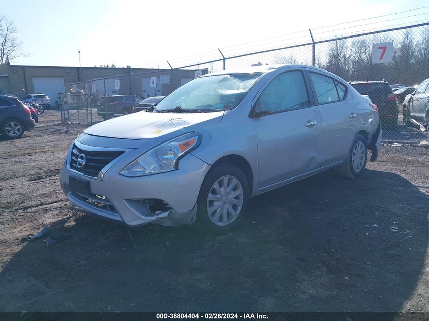 2019 NISSAN VERSA S/S PLUS/SV - 3N1CN7AP8KL822735