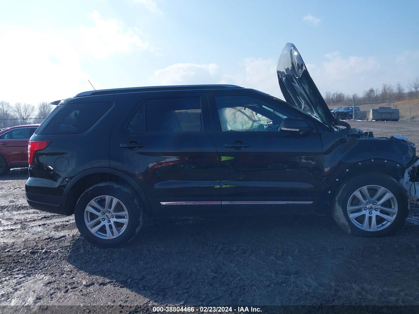 VIN 1FM5K8D81JGC60720 2018 FORD EXPLORER XLT
