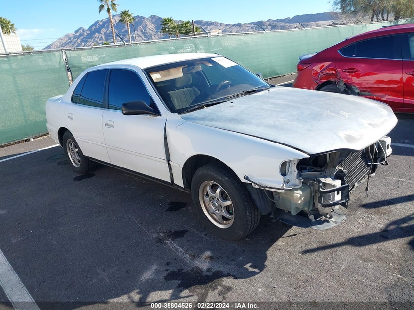 1996 TOYOTA CAMRY