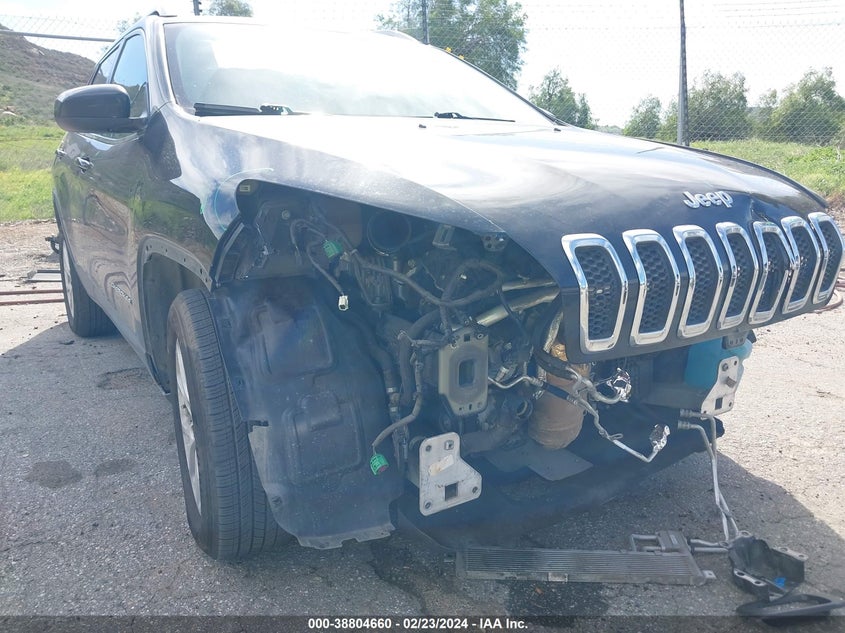 VIN 1C4PJLCS1HW644576 2017 JEEP CHEROKEE LATITUDE FWD