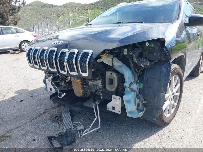 VIN 1C4PJLCS1HW644576 2017 JEEP CHEROKEE LATITUDE FWD