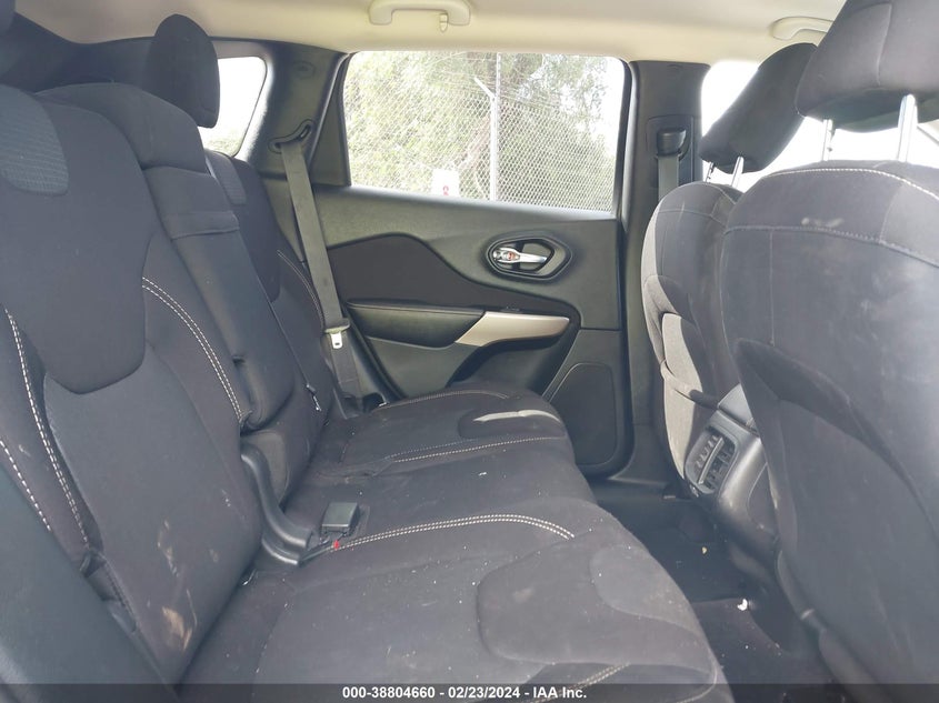 VIN 1C4PJLCS1HW644576 2017 JEEP CHEROKEE LATITUDE FWD