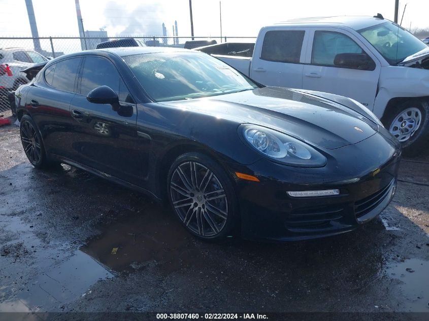 2015 PORSCHE PANAMERA 4 - WP0AA2A74FL001457