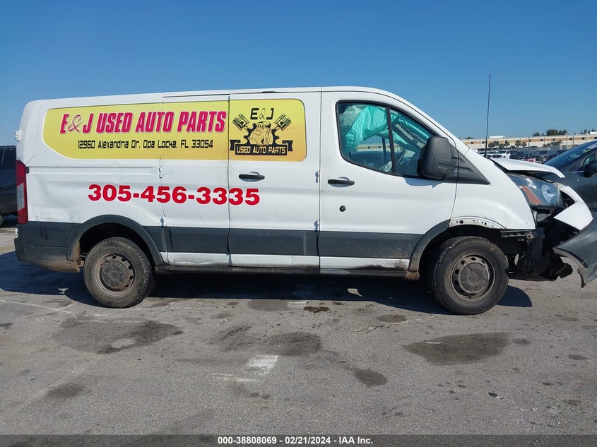 VIN 1FTYR1ZM7JKA54857 2018 FORD TRANSIT-250 T-250