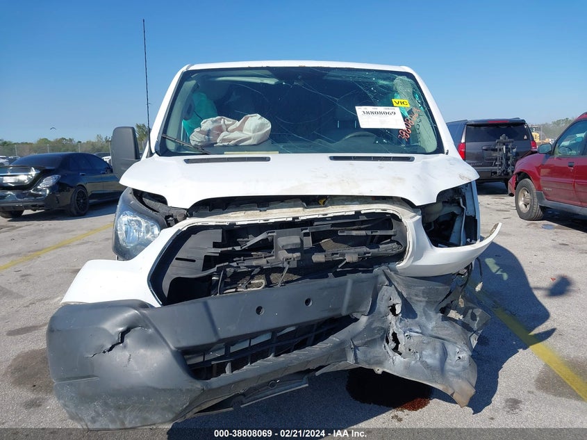 VIN 1FTYR1ZM7JKA54857 2018 FORD TRANSIT-250 T-250