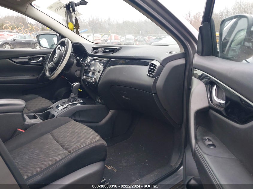 2018 NISSAN ROGUE SPORT SV - JN1BJ1CRXJW200472