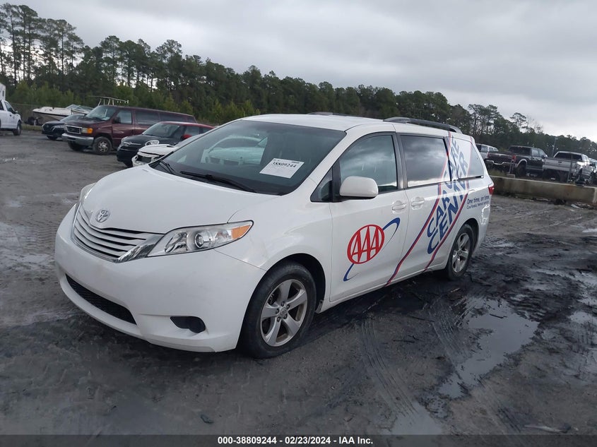 VIN 5TDKZ3DC2HS868756 2017 TOYOTA SIENNA LE 8 PASSENGER