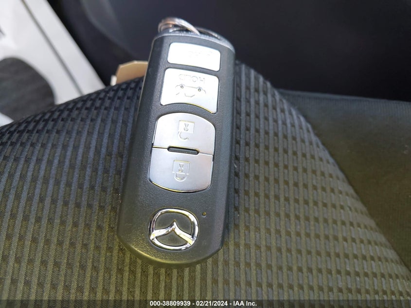 2017 MAZDA MAZDA3 SPORT - 3MZBN1U77HM157456