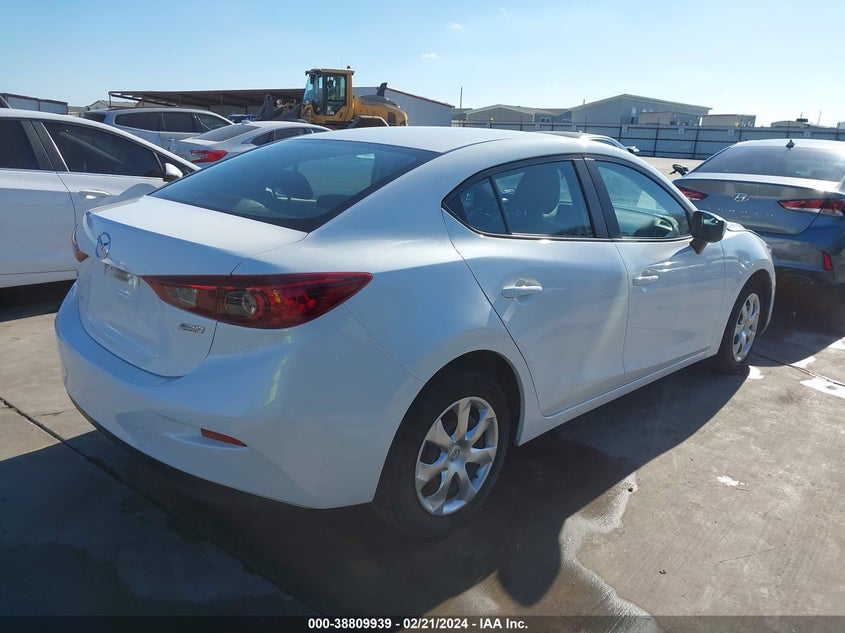 2017 MAZDA MAZDA3 SPORT - 3MZBN1U77HM157456