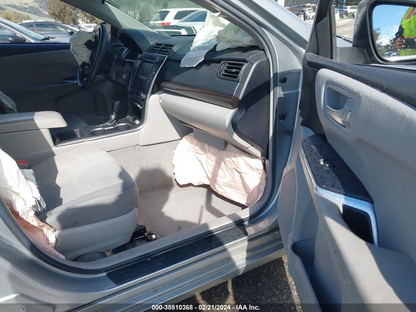 2017 TOYOTA CAMRY LE/XLE/SE/XSE - 4T1BF1FK1HU452951