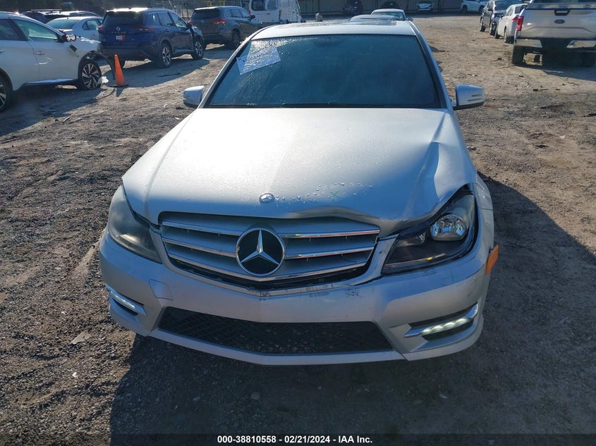 2013 MERCEDES-BENZ C 250 LUXURY/SPORT - WDDGF4HB3DR299520