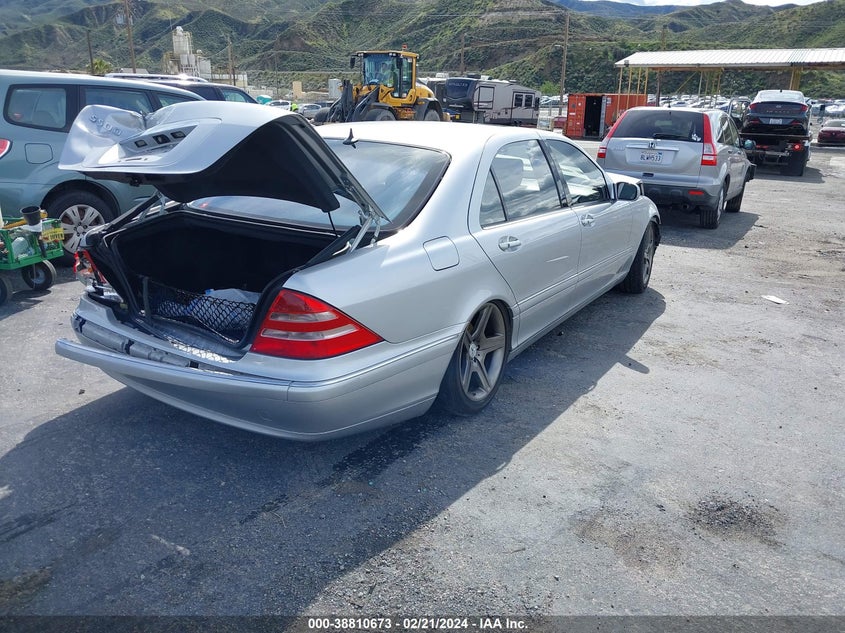 2002 Mercedes-Benz S 500 Base VIN: WDBNG75J62A282166 Lot: 38810673