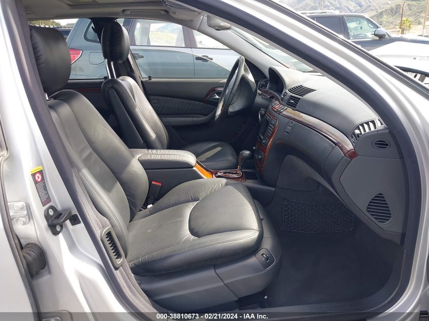 2002 Mercedes-Benz S 500 Base VIN: WDBNG75J62A282166 Lot: 38810673