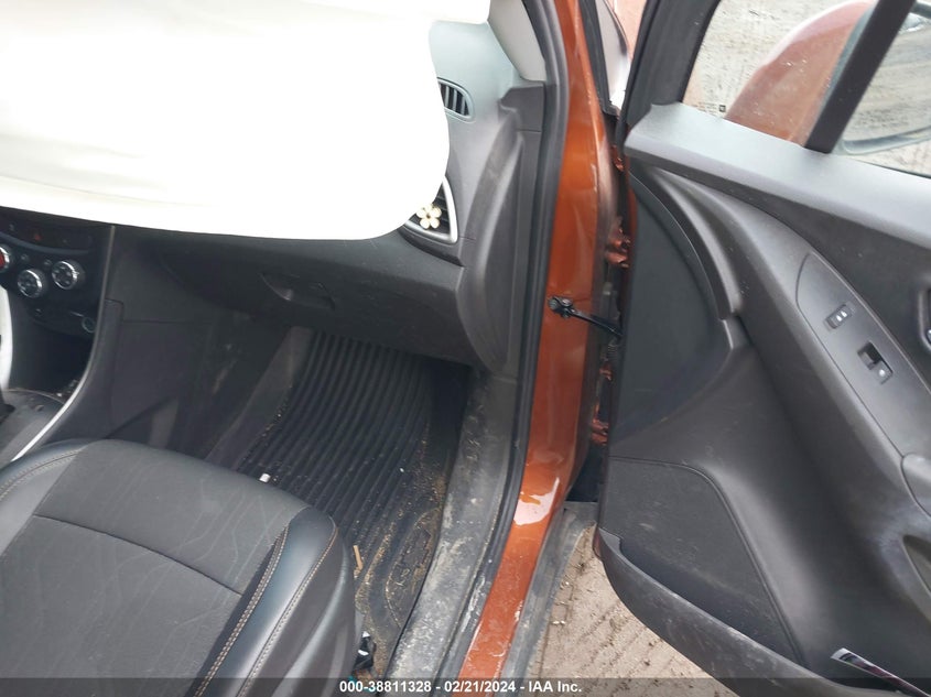 2019 CHEVROLET TRAX LT - 3GNCJLSB2KL320069