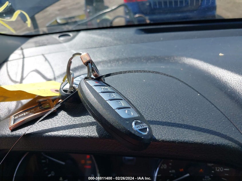 2019 NISSAN ROGUE SV - KNMAT2MT6KP526090