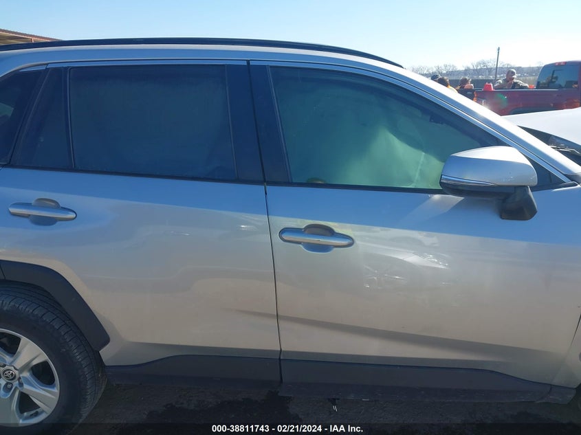 VIN 2T3W1RFV3MC109456 2021 TOYOTA RAV4 XLE/XLE PREMIUM