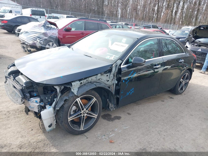 2019 Mercedes-Benz A 220 4Matic VIN: WDD3G4FB7KW035827 Lot: 38812003