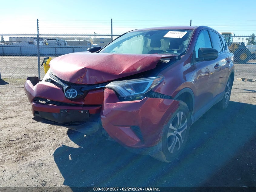2018 TOYOTA RAV4 LE - 2T3ZFREV9JW437569