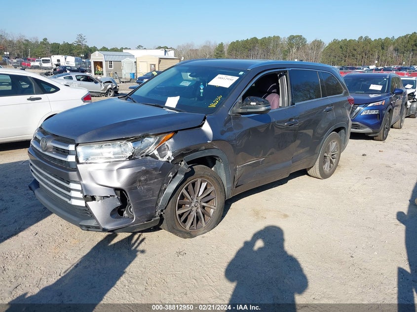 2017 TOYOTA HIGHLANDER SE/XLE - 5TDKZRFH4HS526236