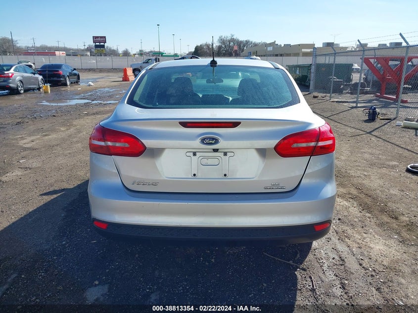 2015 FORD FOCUS SE - 1FADP3F20FL289272