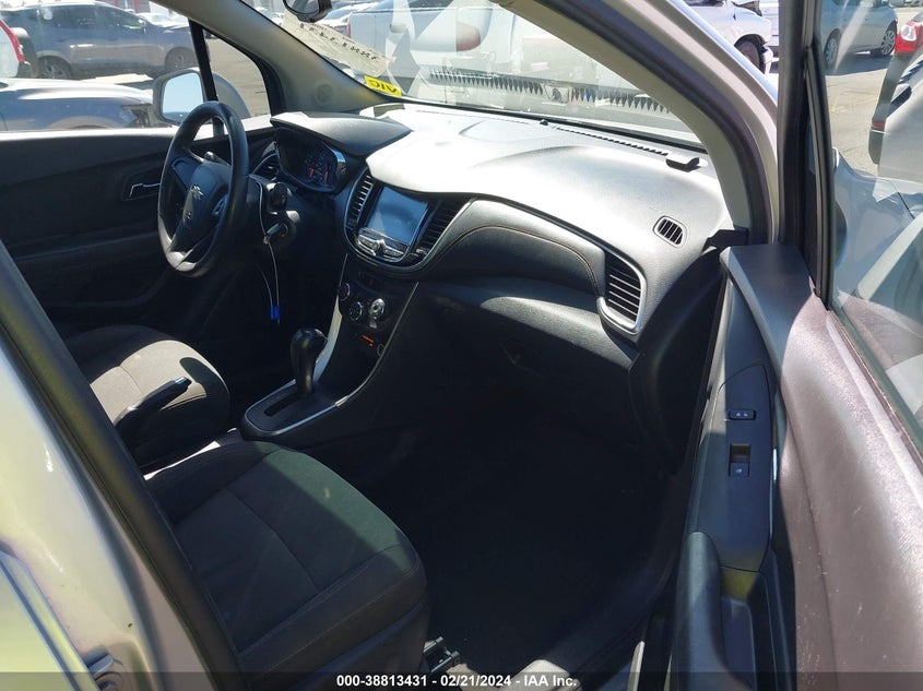 VIN KL7CJKSB8HB145448 2017 CHEVROLET TRAX LS