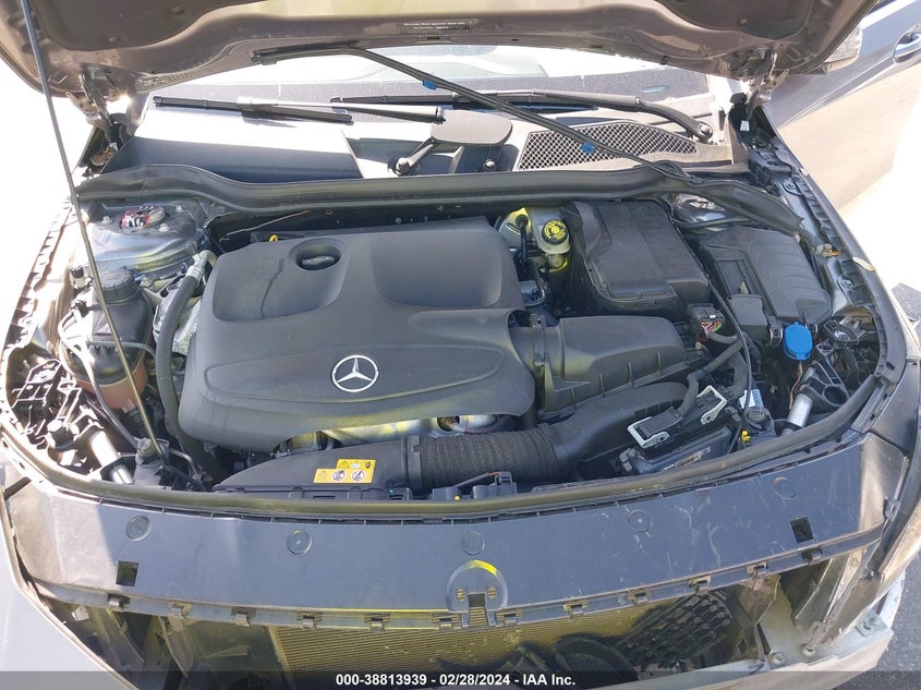 2018 MERCEDES-BENZ CLA 250 4MATIC VIN: WDDSJ4GB7JN576926