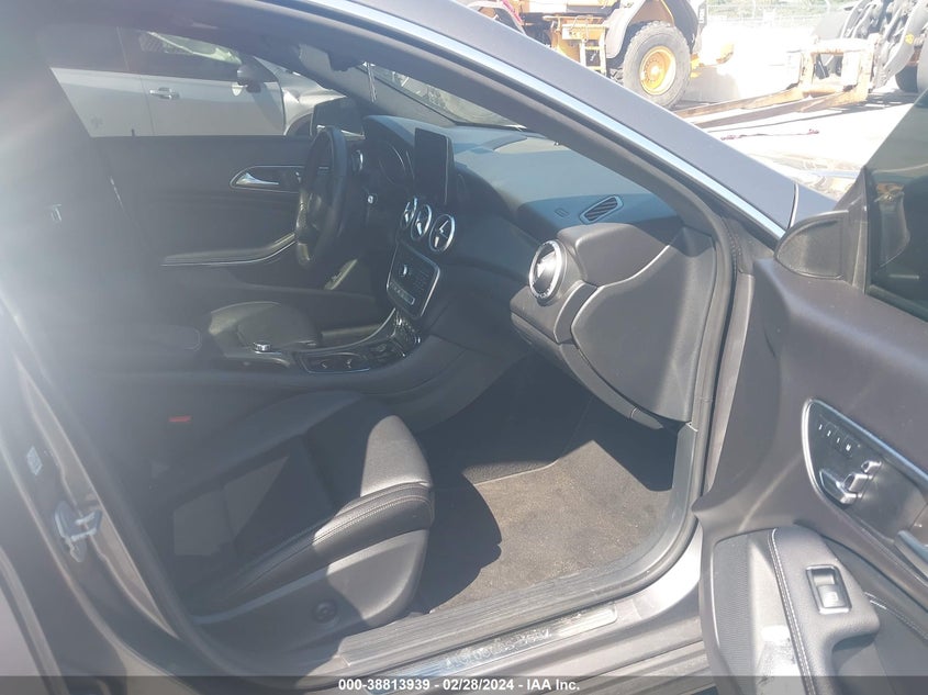 2018 MERCEDES-BENZ CLA 250 4MATIC VIN: WDDSJ4GB7JN576926