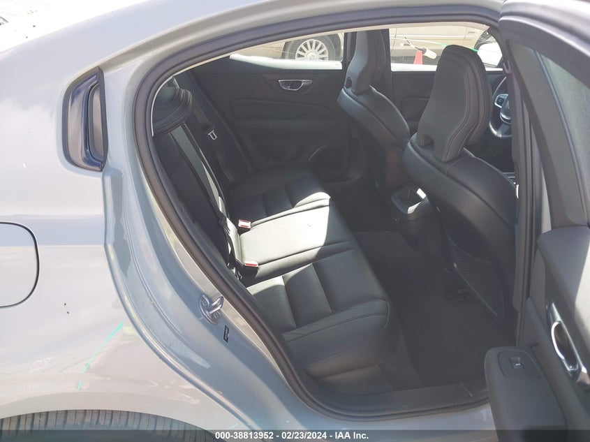 2024 VOLVO S60 2.0L I4   N(VIN: 7JRL12FL2RG281473