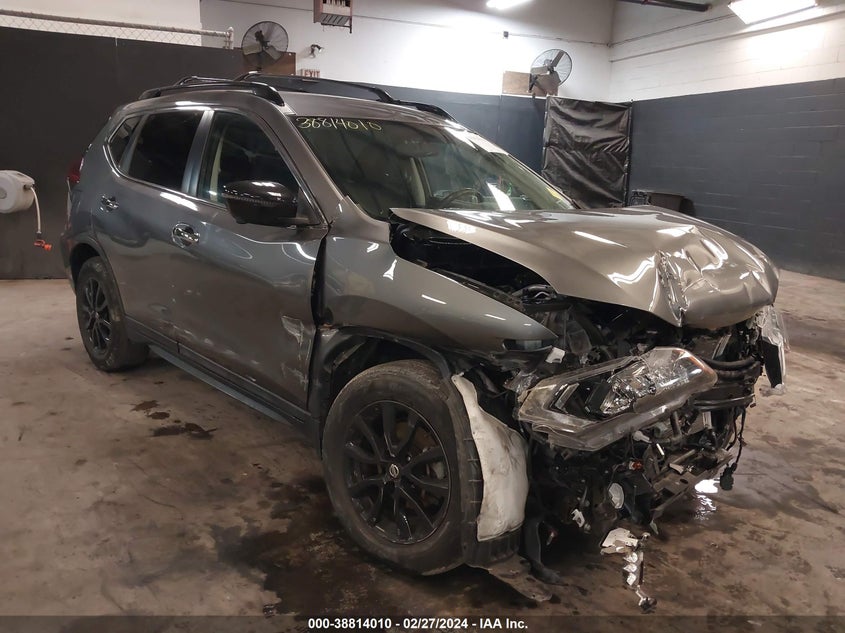 NISSAN ROGUE SV 2018