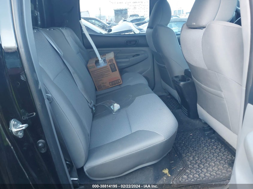 2015 TOYOTA TACOMA BASE V6 - 5TFMU4FN2FX034828