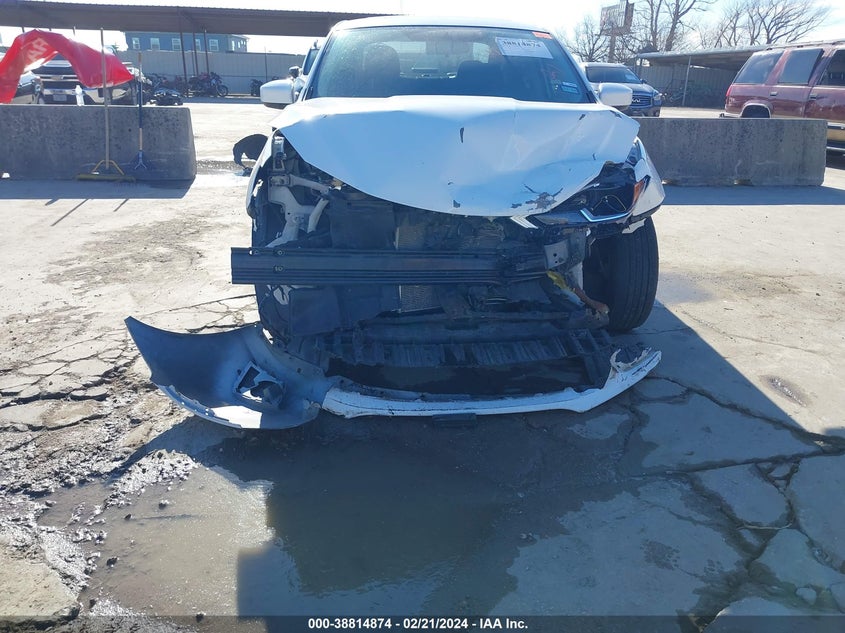VIN 3N1AB7AP3JY212484 2018 NISSAN SENTRA SV