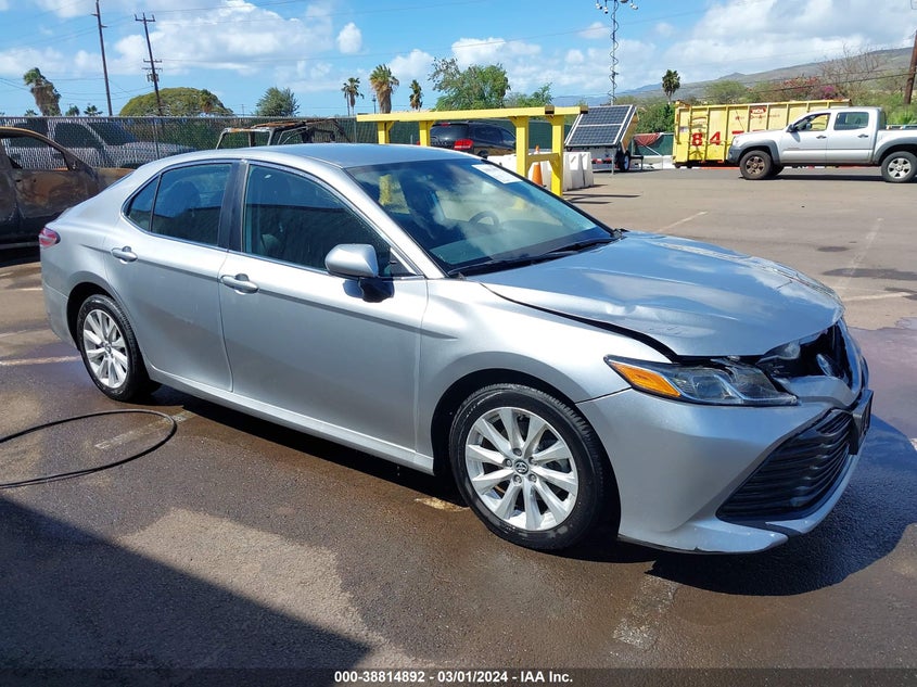 TOYOTA CAMRY LE 2020