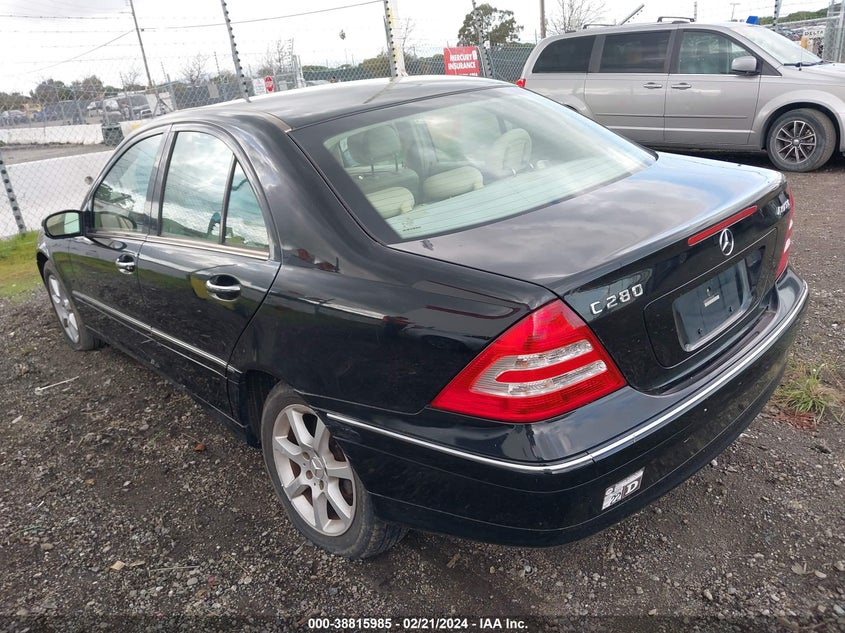 2007 MERCEDES-BENZ C CLASS VIN: WDBRF92H17F861268