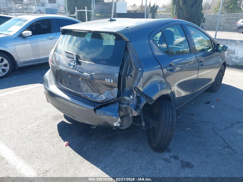 2014 Toyota Prius C Three VIN: JTDKDTB39E1575026 Lot: 38816309