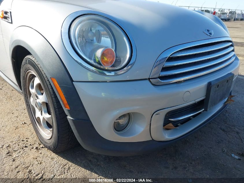 2014 Mini Clubman Cooper VIN: WMWZF3C59ET492951 Lot: 38816386