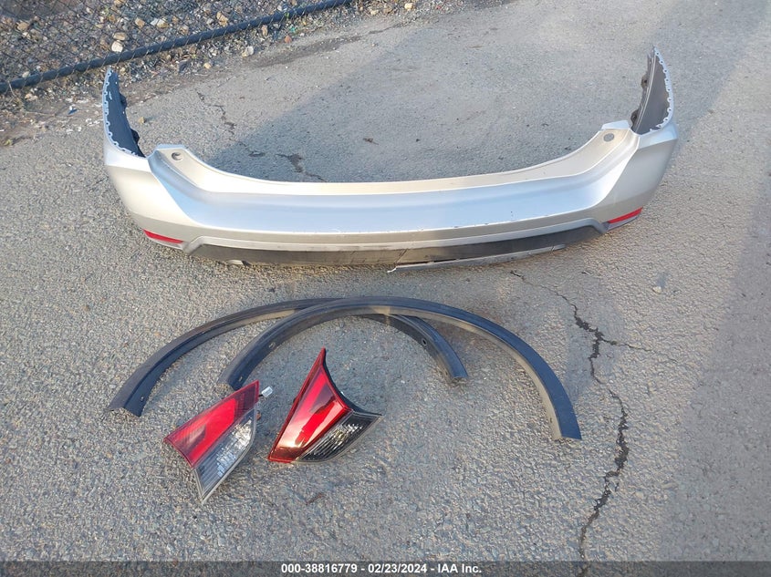 2017 NISSAN ROGUE SV - KNMAT2MV7HP557097