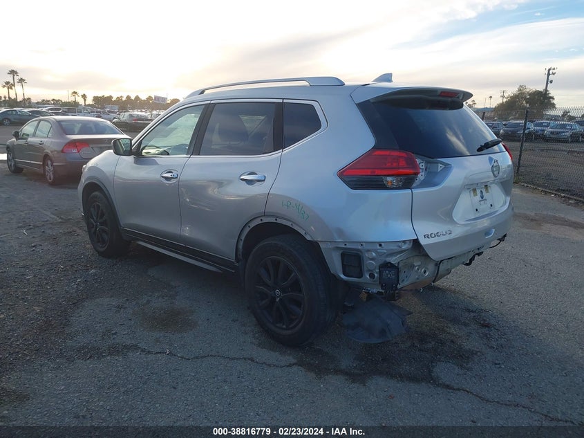 2017 NISSAN ROGUE SV - KNMAT2MV7HP557097