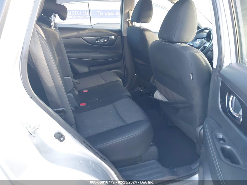 2017 NISSAN ROGUE SV - KNMAT2MV7HP557097