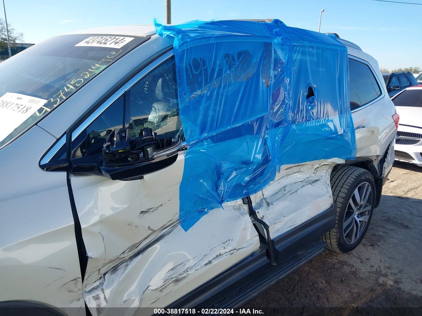 2016 HONDA PILOT TOURING - 5FNYF5H96GB041181
